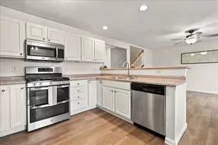 1826 Chuck Murray Dr, Normal, IL 61761 - Photo 12