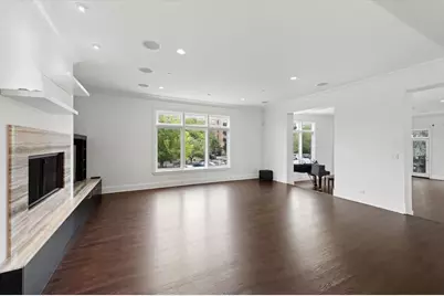 2730 N Hartland Court, Chicago, IL 60614 - Photo 18