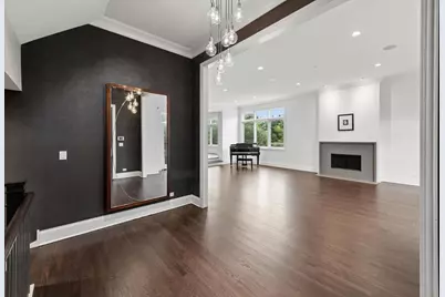 2730 N Hartland Court, Chicago, IL 60614 - Photo 6