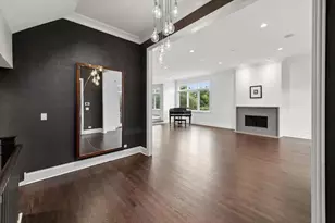 2730 N Hartland Ct, Chicago, IL 60614 - Photo 6