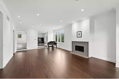 2730 N Hartland Court, Chicago, IL 60614 - Photo 12