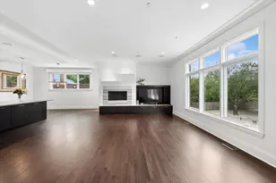 2730 N Hartland Ct, Chicago, IL 60614 - Photo 16