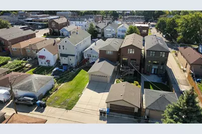 2646 S Hillock Avenue, Chicago, IL 60608 - Photo 38