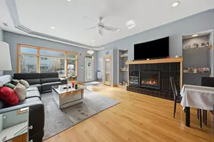 2646 S Hillock Ave, Chicago, IL 60608 - Photo 4