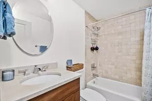 2711 N Mildred Ave, Chicago, IL 60614 - Photo 12