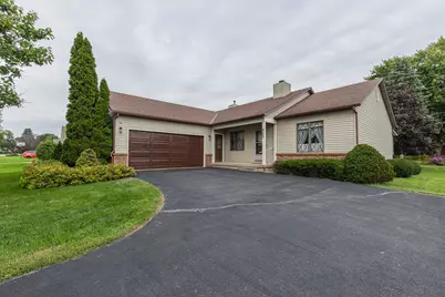 805 S. Park Avenue, Mendota, IL 61342 - Photo 1