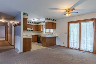 805 S Park Ave, Mendota, IL 61342 - Photo 8