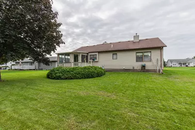 805 S. Park Avenue, Mendota, IL 61342 - Photo 2