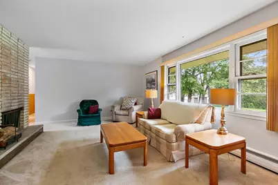 443 Glendale Road, Roselle, IL 60172 - Photo 8