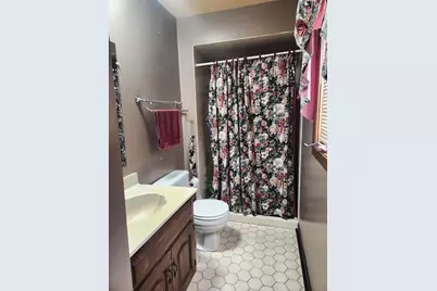 11532 S Avenue G, Chicago, IL 60617 - Photo 14