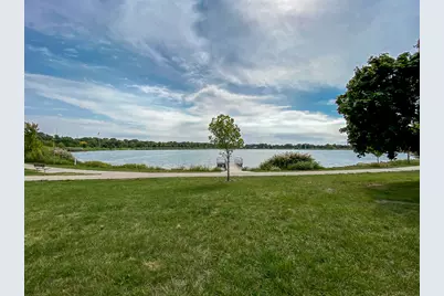 2104 Park Place Drive, Bloomington, IL 61701 - Photo 44