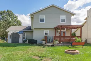 2104 Park Pl Dr, Bloomington, IL 61701 - Photo 28