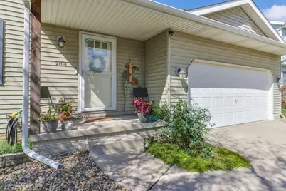 2104 Park Place Drive, Bloomington, IL 61701 - Photo 2