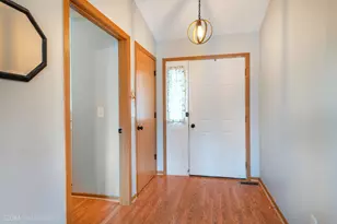 509 Wedgewood Trail, McHenry, IL 60050 - Photo 2