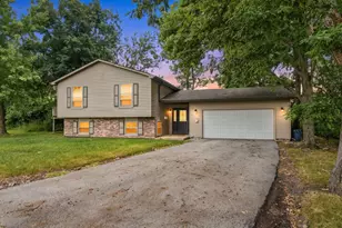 629 Sullivan Ln, University Park, IL 60484 - Photo 2