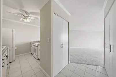 5320 N Sheridan Road #1607, Chicago, IL 60640 - Photo 8