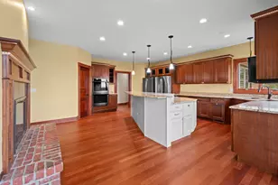 11N720 Muirhead Rd, Elgin, IL 60124 - Photo 10