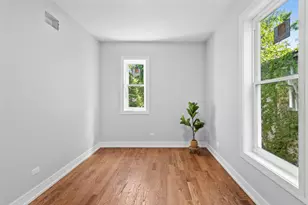 7521 S Ingleside Ave, Chicago, IL 60619 - Photo 10