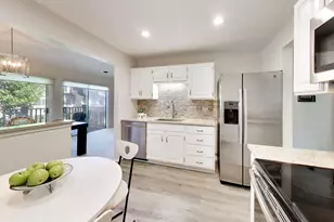 1506 Canbury Ct, Wheeling, IL 60090 - Photo 12