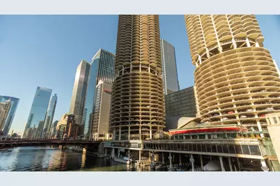 300 N State Street #5504, Chicago, IL 60654 - Photo 2