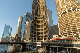 300 N State St, Chicago, IL 60654 - Photo 2