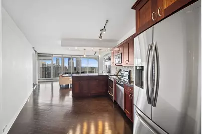 300 N State Street #5504, Chicago, IL 60654 - Photo 6