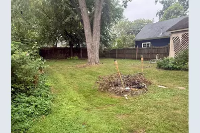 921 Chicago Avenue, Downers Grove, IL 60515 - Photo 2