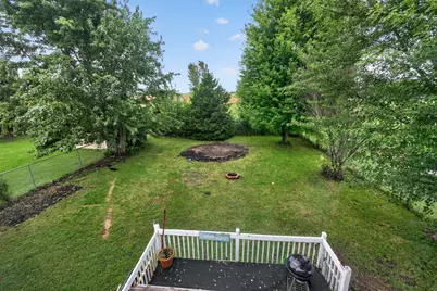 141 W Prairiefield Avenue, Cortland, IL 60112 - Photo 24