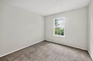 141 W Prairiefield Ave, Cortland, IL 60112 - Photo 18
