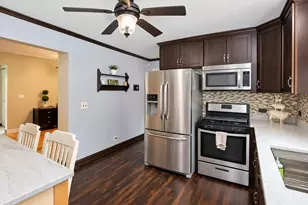 251 Prairie St, Hampshire, IL 60140 - Photo 8