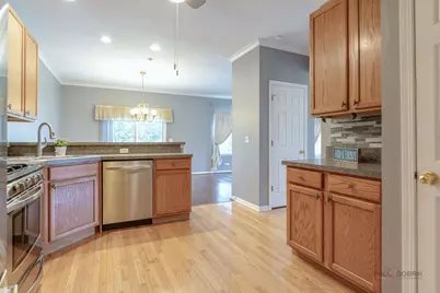 1880 Maureen Drive #1880, Hoffman Estates, IL 60192 - Photo 10