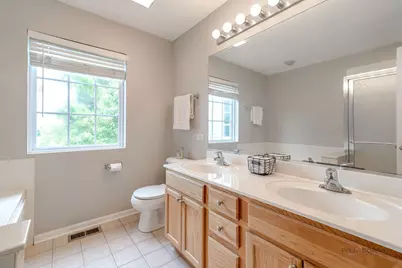 1880 Maureen Drive #1880, Hoffman Estates, IL 60192 - Photo 20