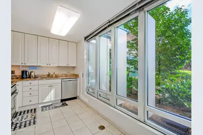 9715 Woods Drive #402, Skokie, IL 60077 - Photo 8