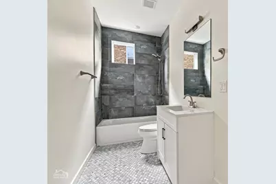 1118 W 19th Street #2, Chicago, IL 60608 - Photo 6