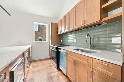 1118 W 19th Street #2, Chicago, IL 60608 - Photo 12