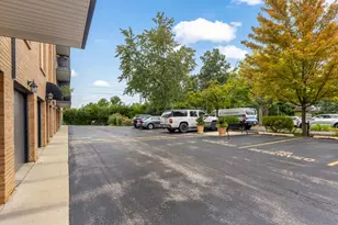 445 N Park Blvd, Glen Ellyn, IL 60137 - Photo 26