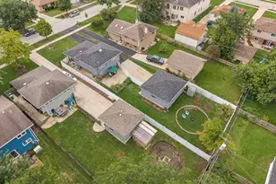 314 Highridge Rd, Lombard, IL 60148 - Photo 2