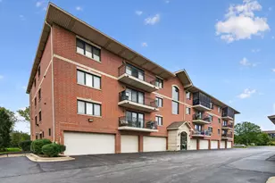 6850 W Winding Trail, Oak Forest, IL 60452 - Photo 2