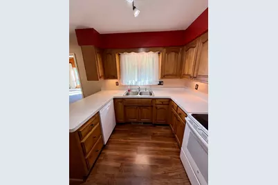 143 Joanne Lane, Rochelle, IL 61068 - Photo 12