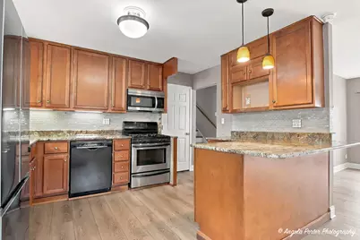 637 N Greenview Avenue, Mundelein, IL 60060 - Photo 10
