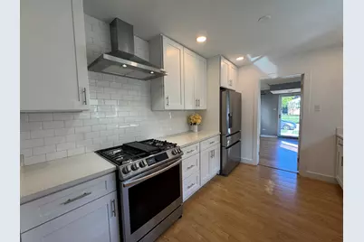 8048 N Ozanam Avenue, Niles, IL 60714 - Photo 4
