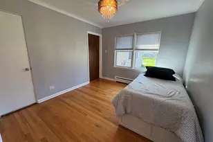 8048 N Ozanam Ave, Niles, IL 60714 - Photo 14