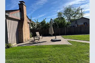 8048 N Ozanam Avenue, Niles, IL 60714 - Photo 20