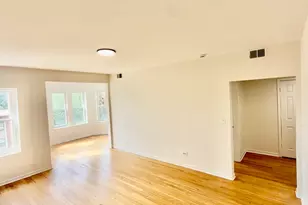 7833 S Colfax Ave, Chicago, IL 60649 - Photo 2