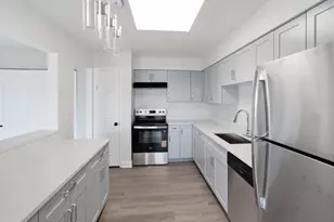 9445 Kenton Ave, Skokie, IL 60076 - Photo 10