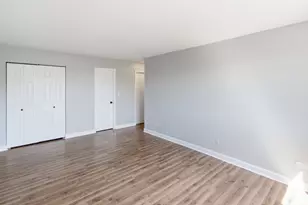 9445 Kenton Ave, Skokie, IL 60076 - Photo 16