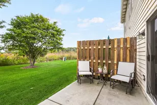 1693 S Candlestick Way, Waukegan, IL 60085 - Photo 24