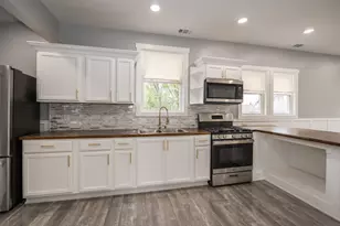 3721 W 57th St, Chicago, IL 60629 - Photo 10