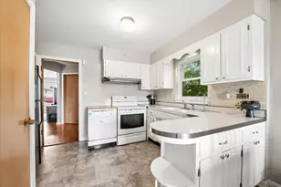 3648 N Overhill Ave, Chicago, IL 60634 - Photo 12