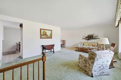 539 Sandy Lane, Des Plaines, IL 60016 - Photo 2